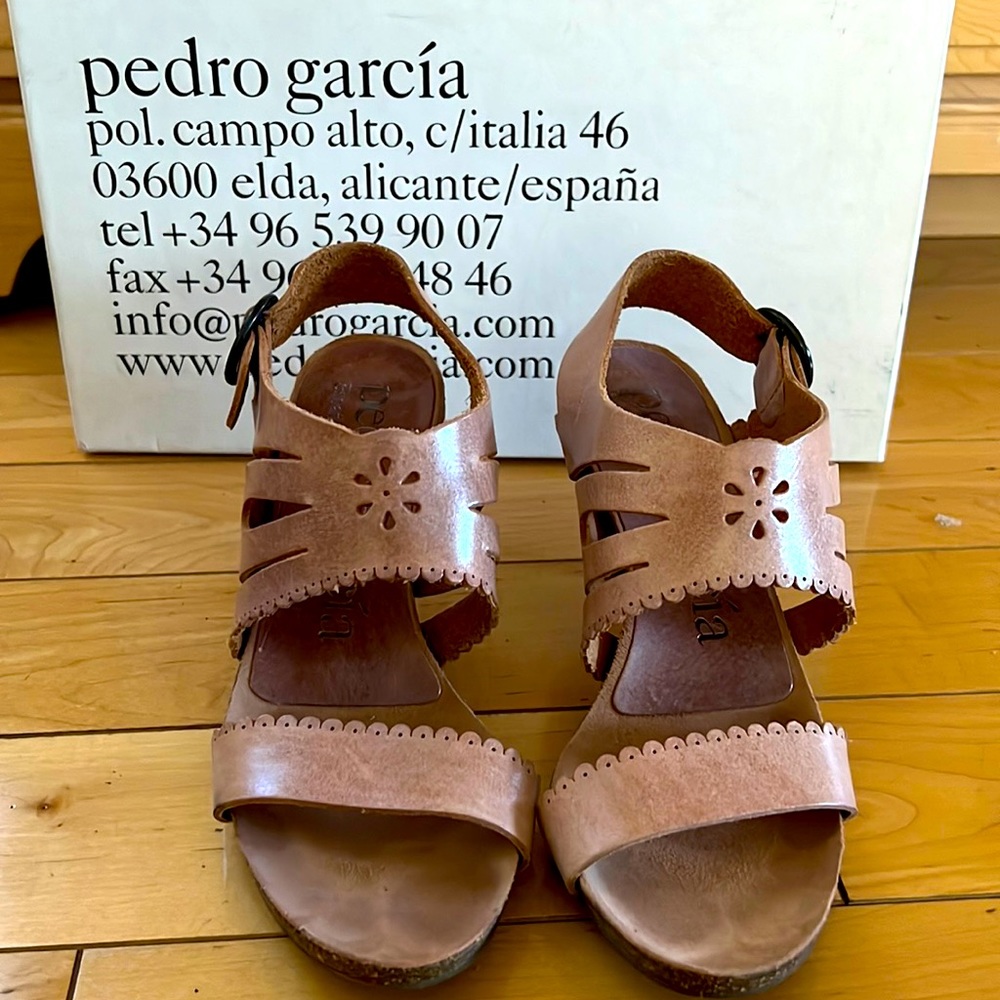 Women sandal, leather